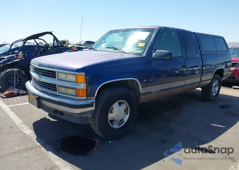 1998 Chevrolet K1500 Fleetside z USA, uszkodzony, nr VIN 2GCEK19R3W1237506